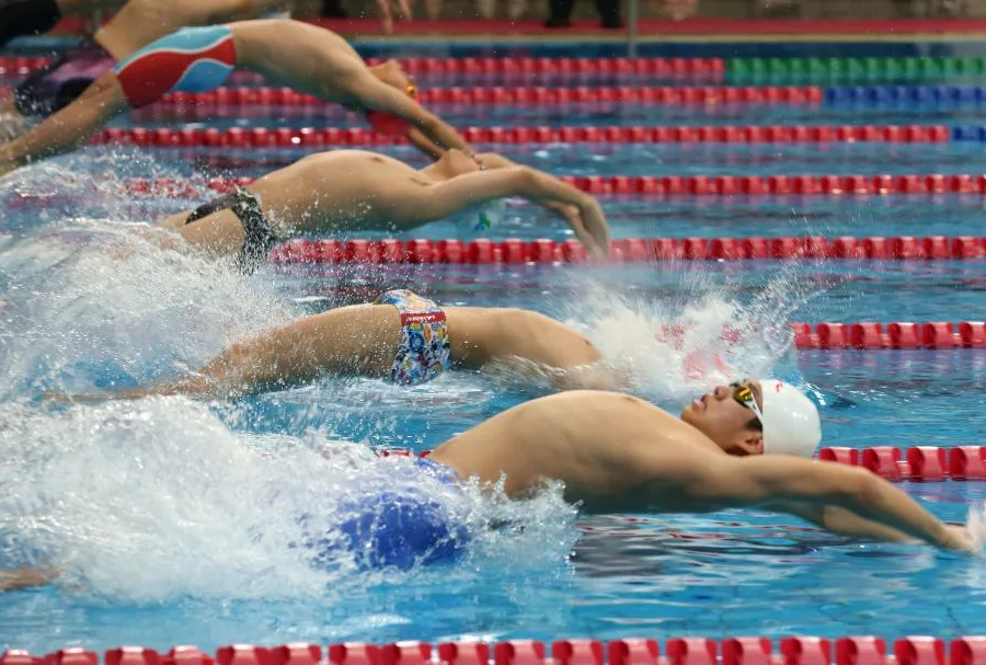 孙颖莎战胜米特兰姆，王楚钦不敌弗朗西斯卡，被对方反手限制